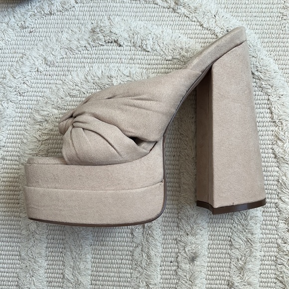 Platform heels - Picture 5 of 7